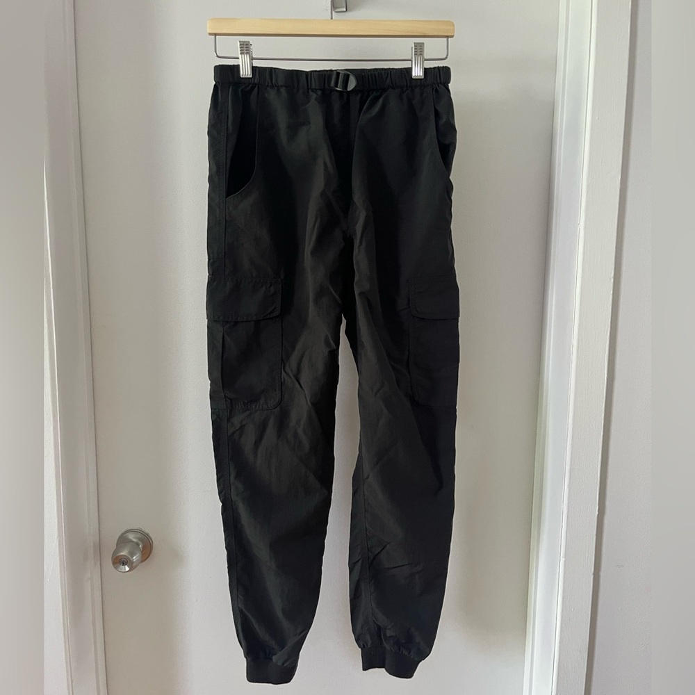 MEC Outdoor Hiking Black Cargo Pants